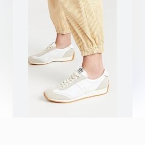 New Tory Burch Hank Sneaker In White/beige